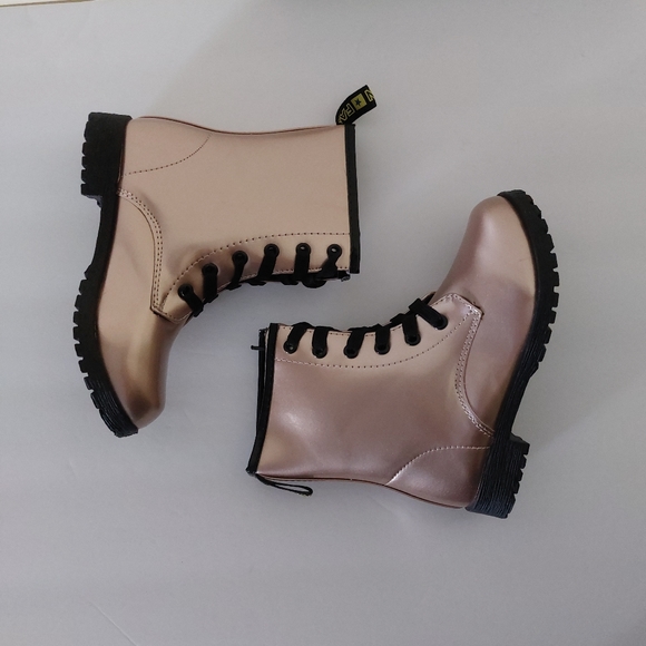 Girls Rose Gold Faux Leather Mid-Calf Lace Up NWT Combat Boots Lug Sole 13 - Picture 8 of 11